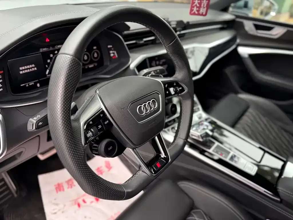 Audi A7 2023 из CN, фото 3