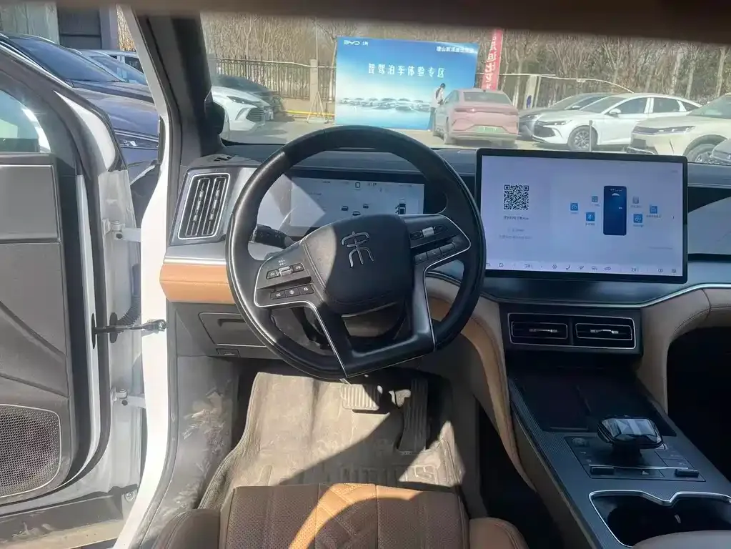 BYD L DM-i — фото 2