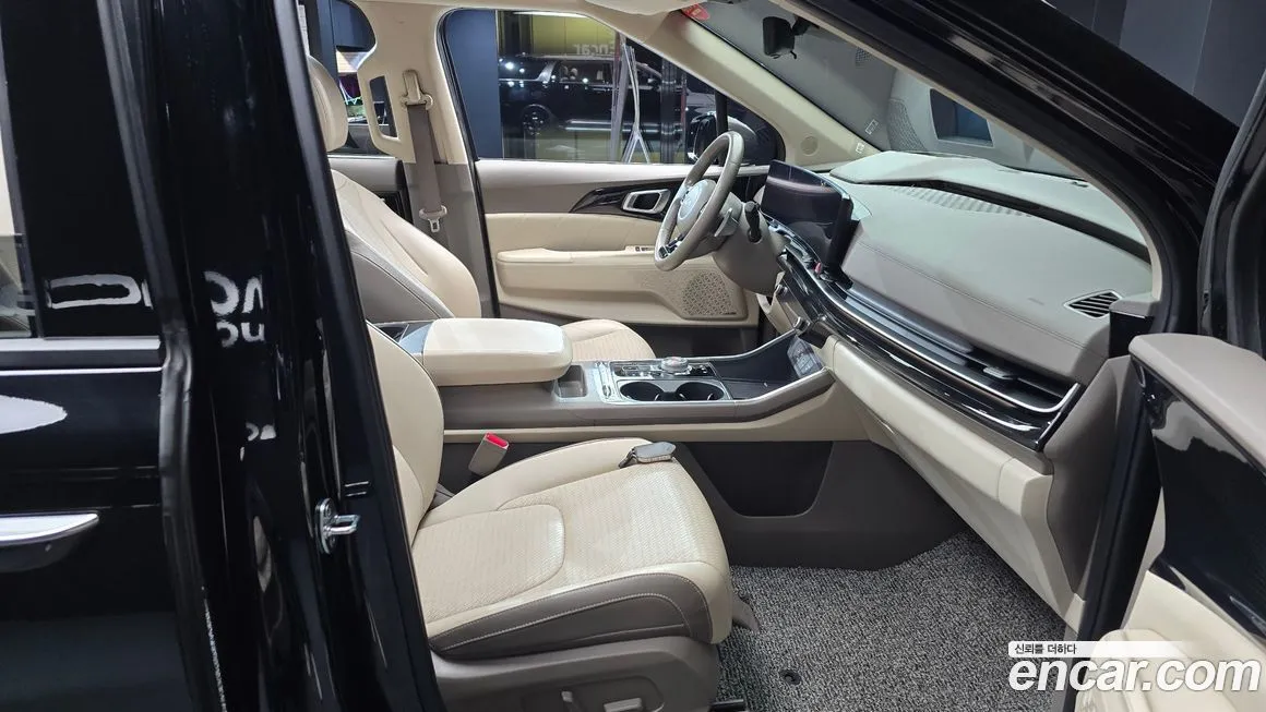 Kia Carnival — фото 10