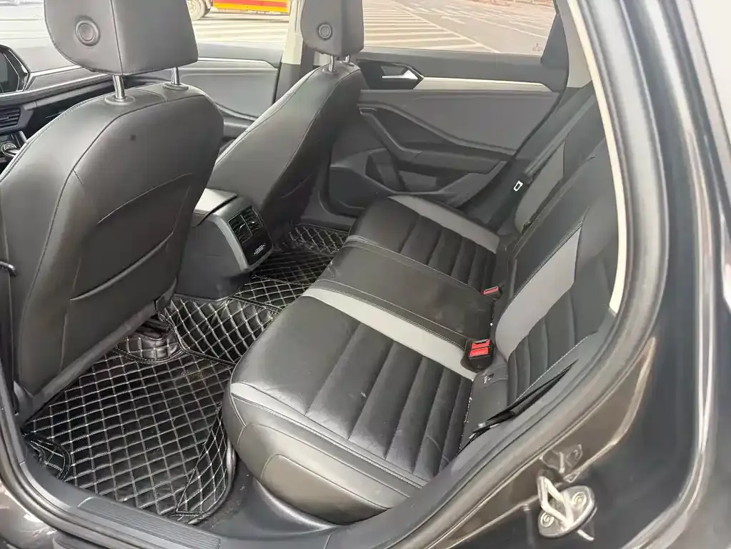 Volkswagen Sagitar 2022 из CN, фото 2