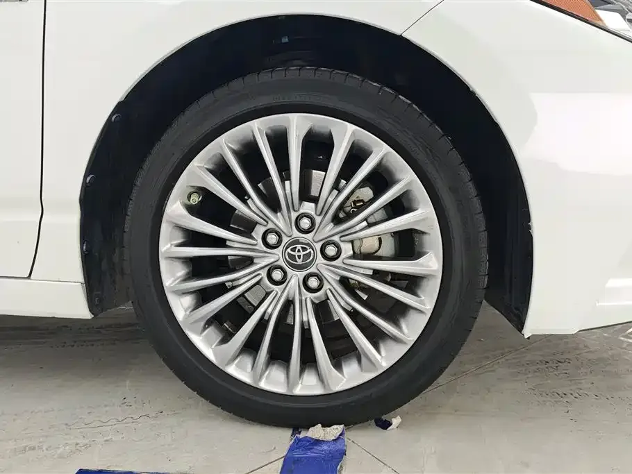 Toyota Avalon 2022 из CN, фото 9