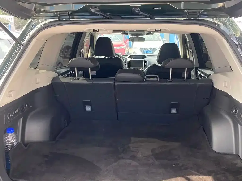 Subaru Forester — фото 4