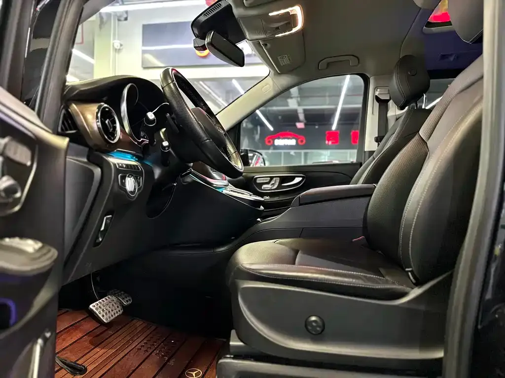 Mercedes-Benz V-Class 2021 из CN, фото 5