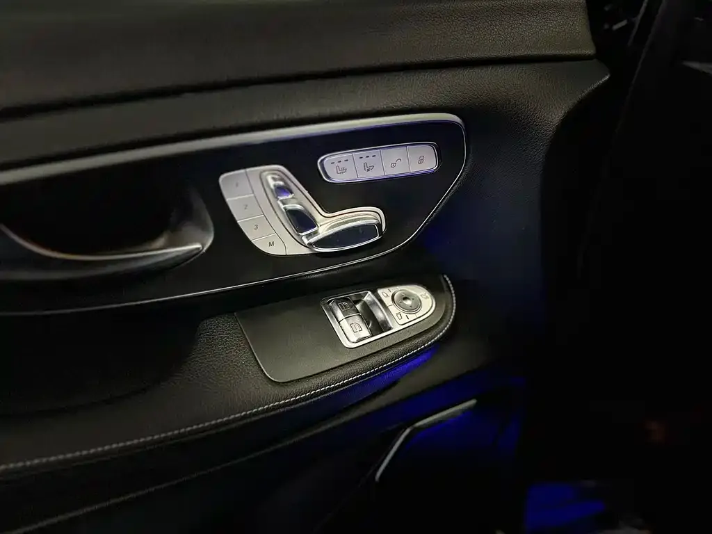 Mercedes-Benz V-Class 2021 из CN, фото 2