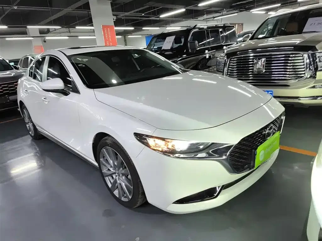 Mazda 3 Axela 2024 из CN, фото 2