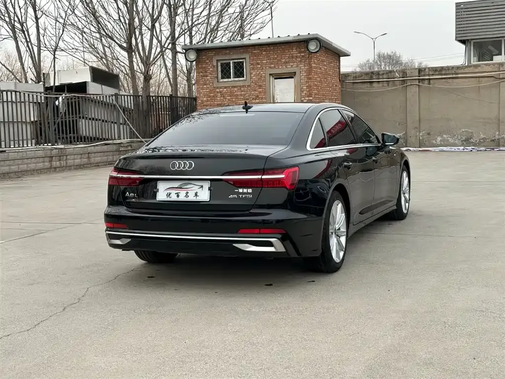 Audi A6L 2024 из CN, фото 5