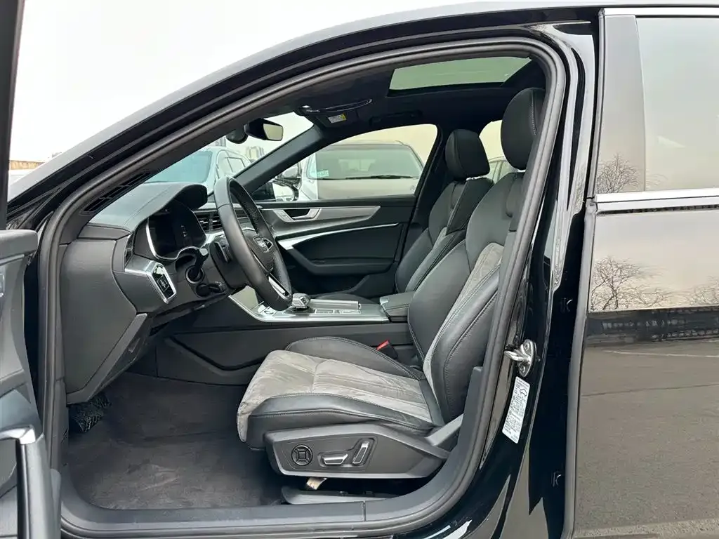 Audi A6L 2024 из CN, фото 3