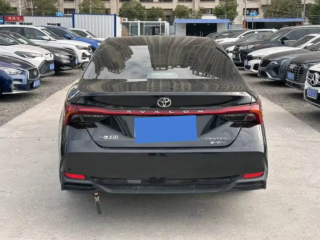 Toyota Avalon 2024 из CN, фото 3
