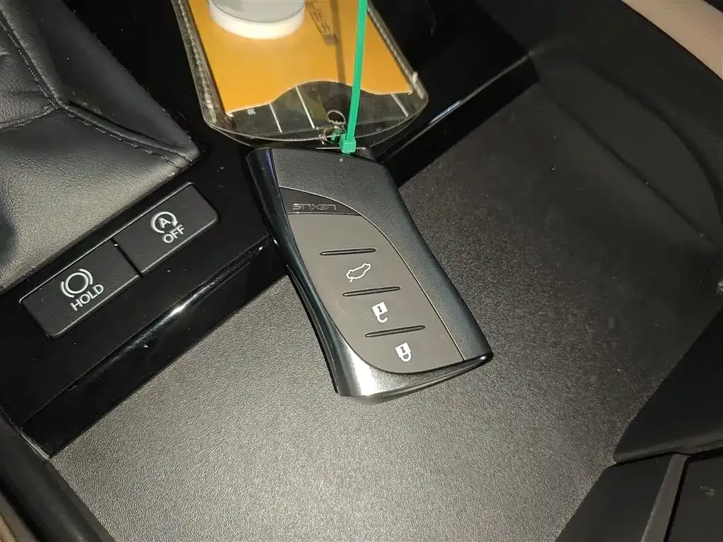 Lexus ES 2024 из CN, фото 7