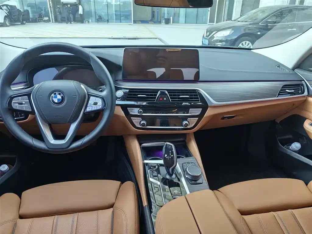 BMW 6 Series GT 2023 из CN, фото 5