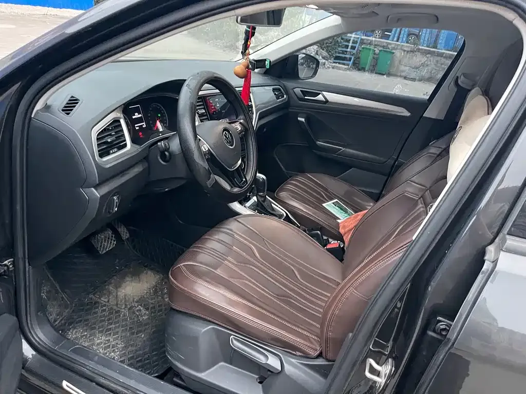 Volkswagen T-Roc 2022 из CN, фото 7