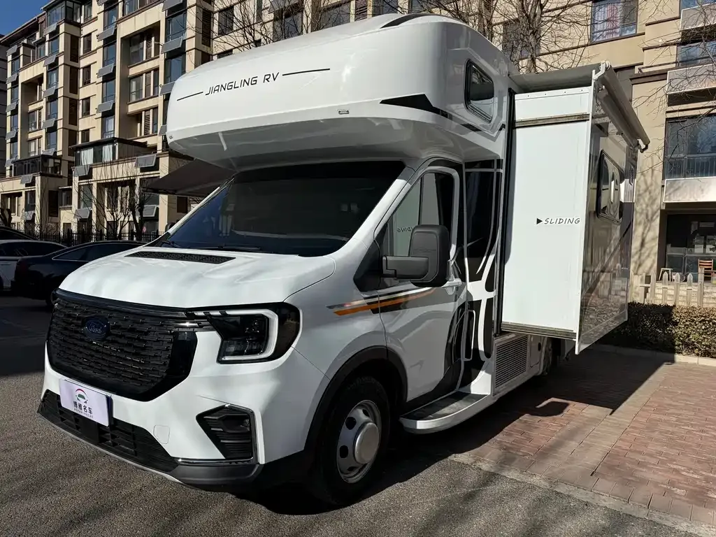 Ford Transit T8 2025 из CN, фото 3