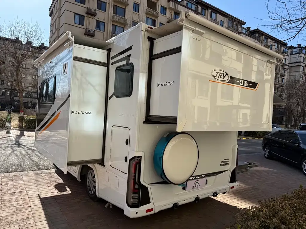 Ford Transit T8 2025 из CN, фото 2