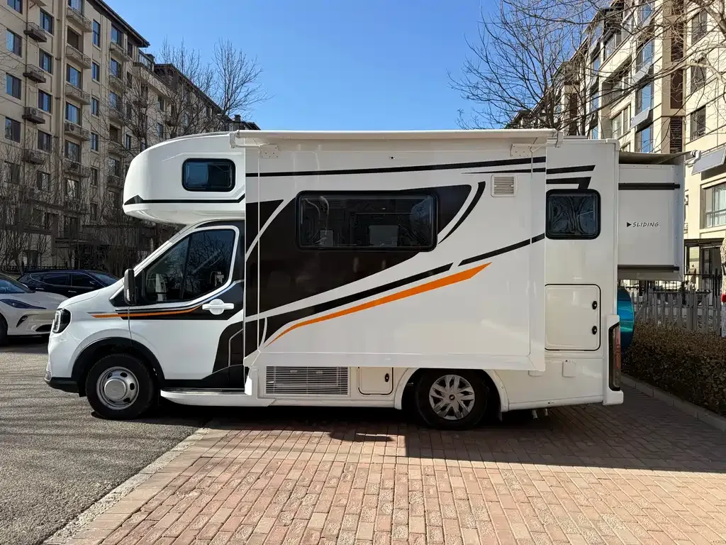 Ford Transit T8 2025 из CN, фото 4