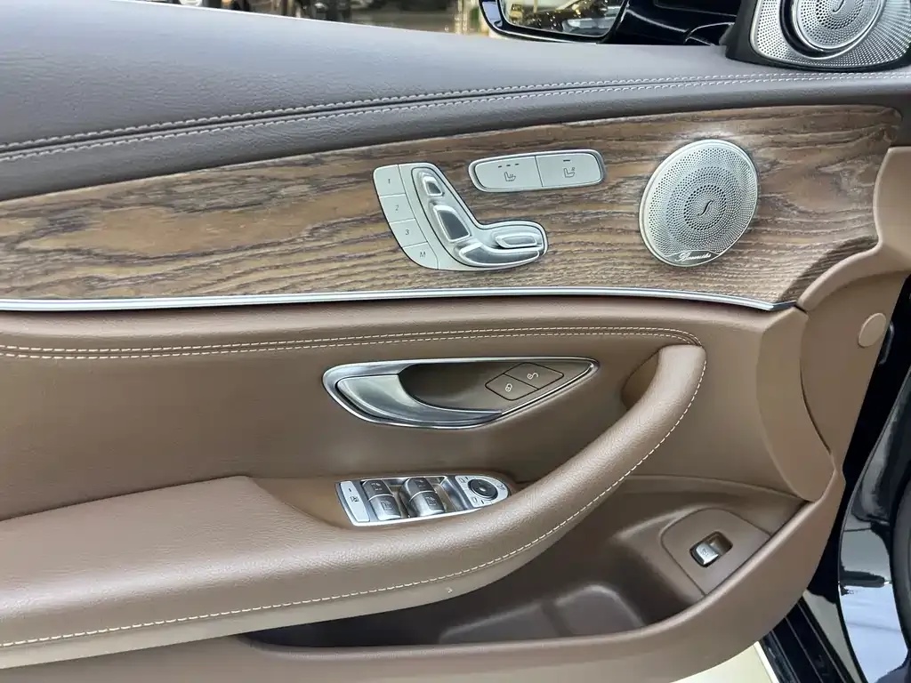 Mercedes-Benz E-Class 2023 из CN, фото 9
