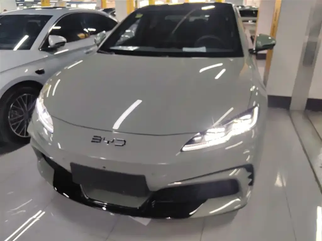 BYD Seal 06GT — фото 10