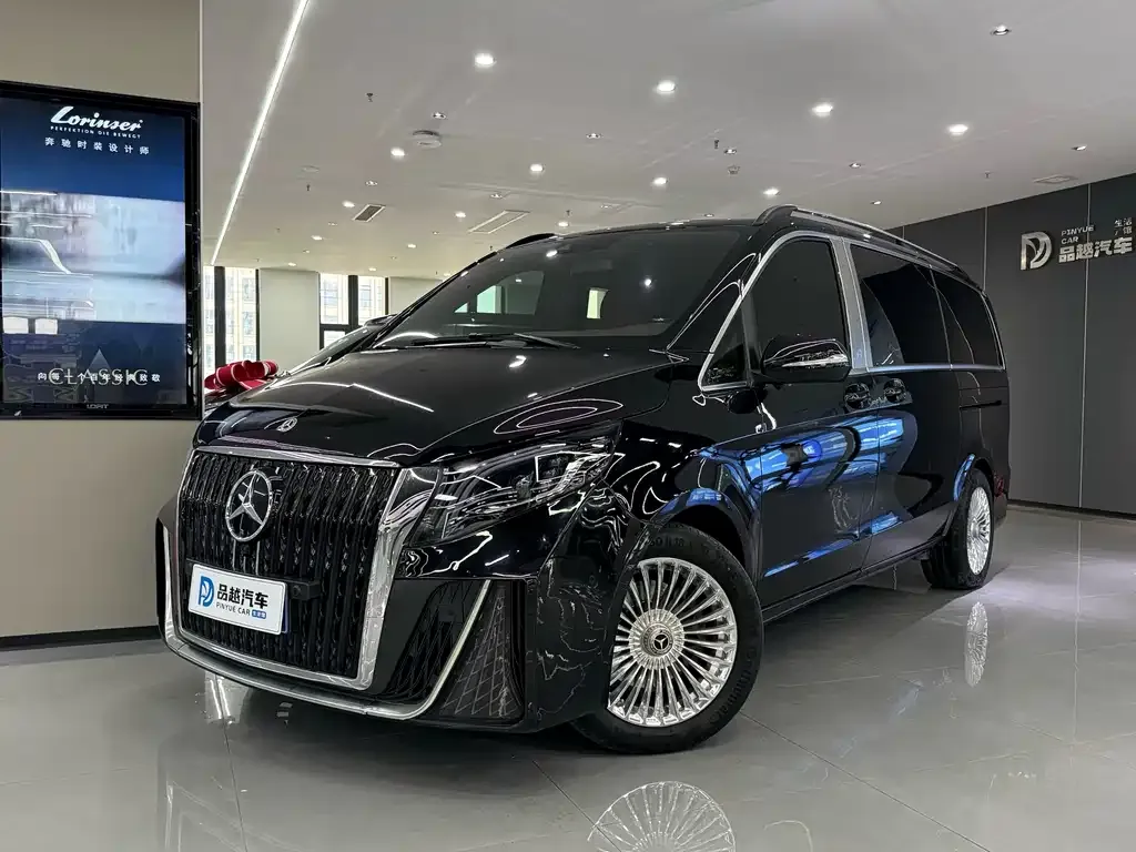 Mercedes-Benz V-Class 2023 из CN, фото 1