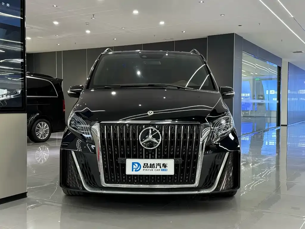Mercedes-Benz V-Class 2023 из CN, фото 6