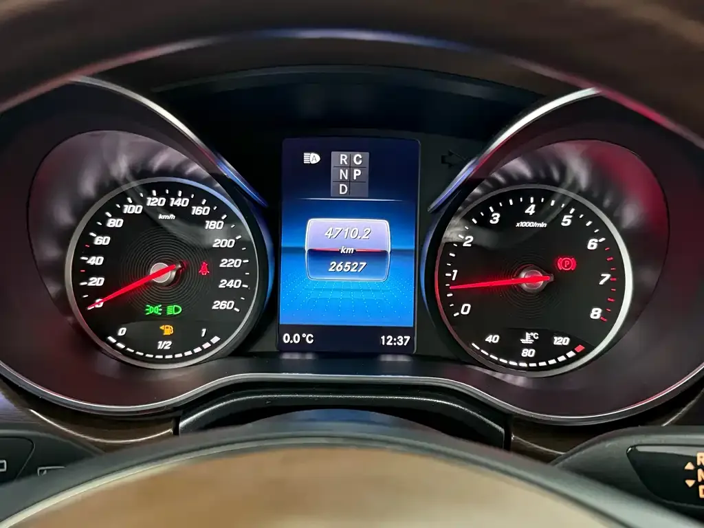 Mercedes-Benz V-Class 2023 из CN, фото 4