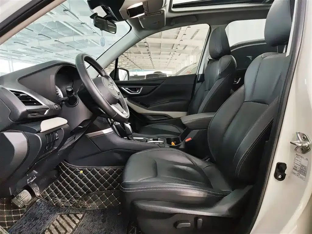 Subaru Forester 2023 из CN, фото 2