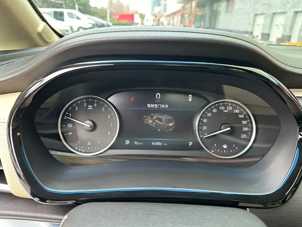 Buick GL8 2023 из CN, фото 2