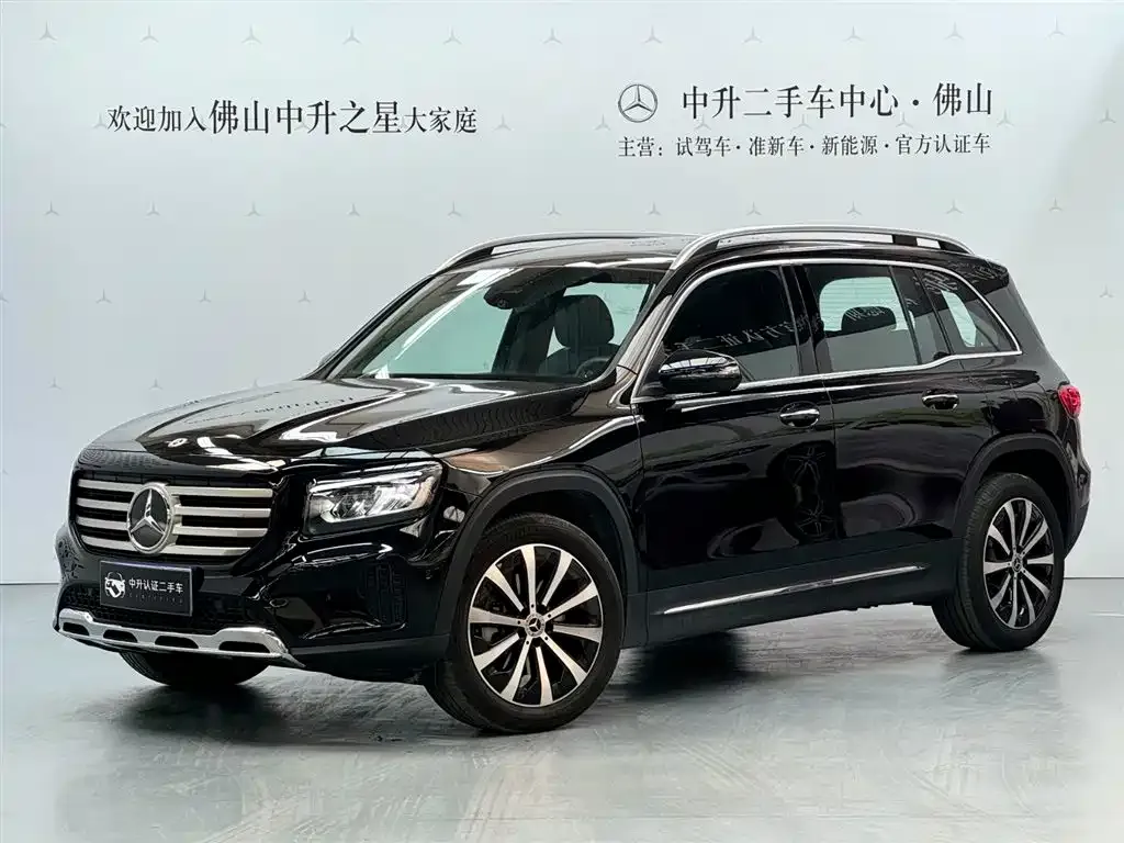 Mercedes-Benz GLB — фото 1