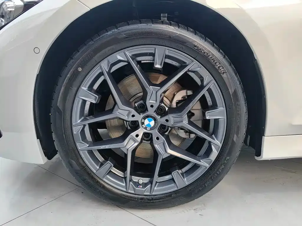 BMW 3 Series 2025 из CN, фото 3