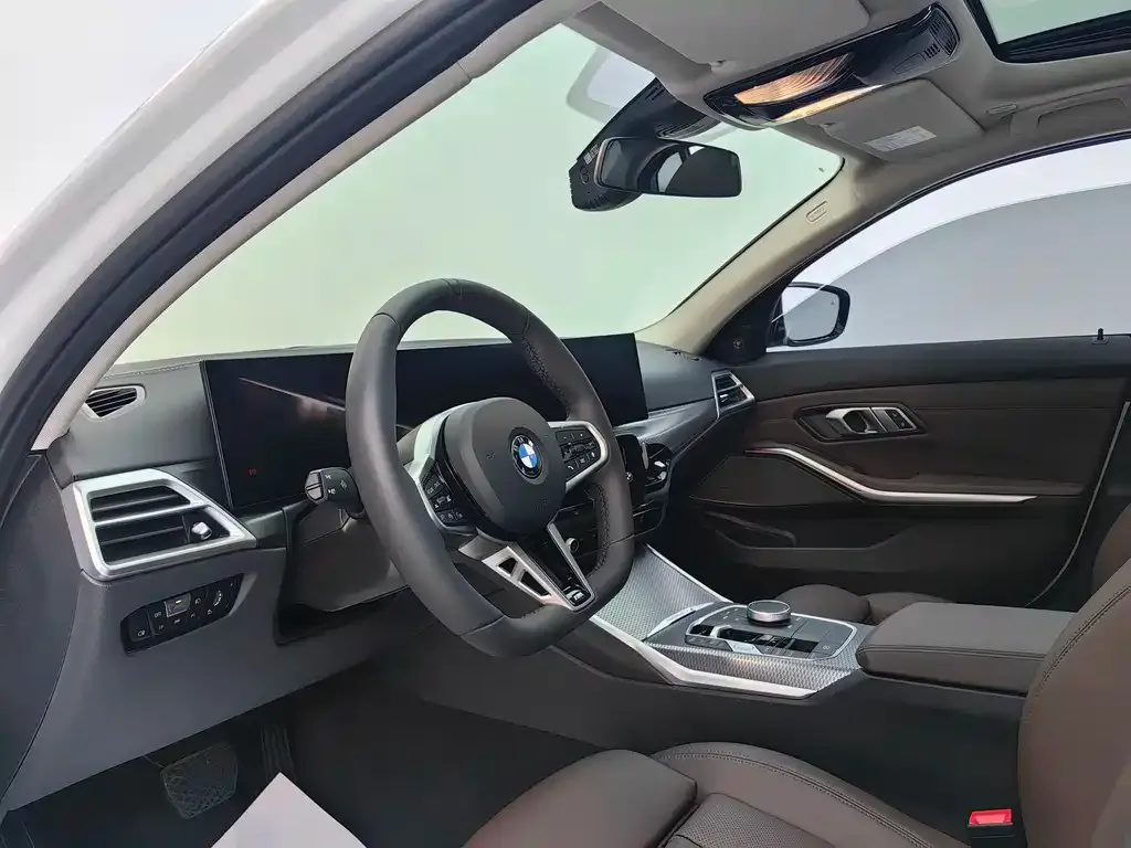 BMW 3 Series 2025 из CN, фото 2