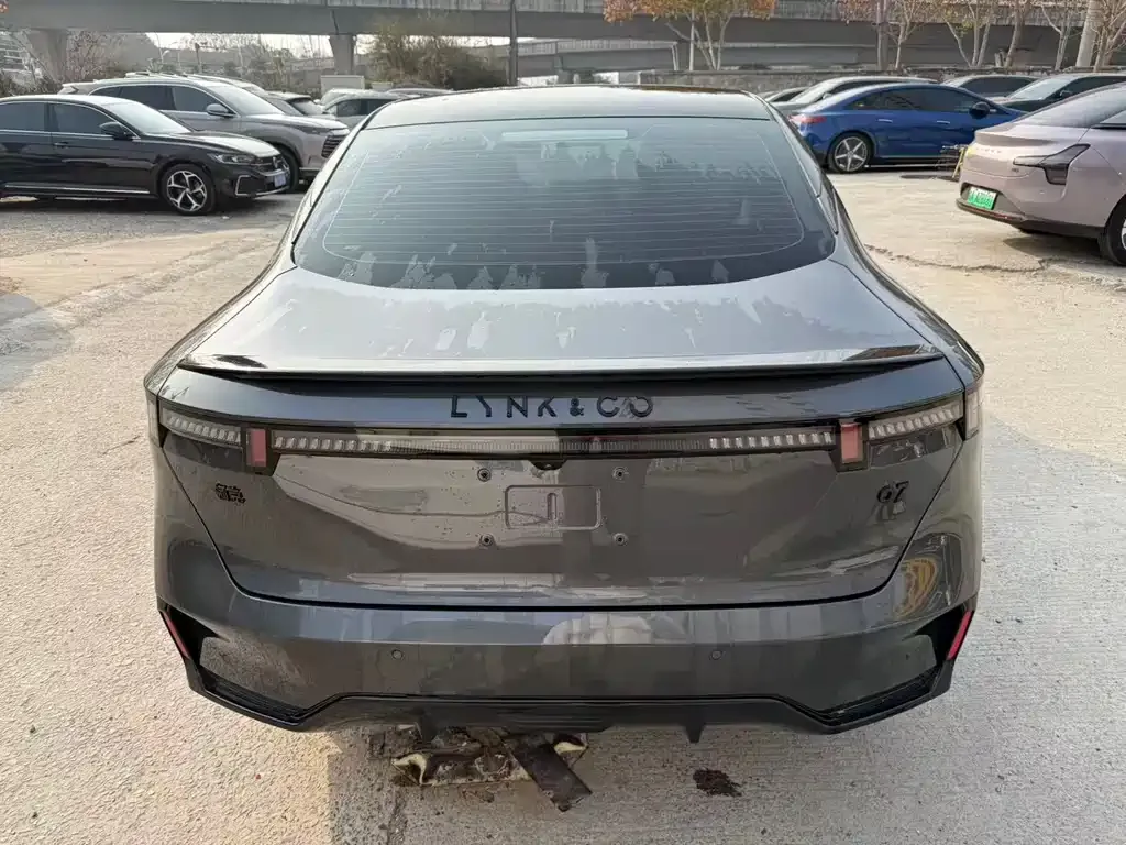 Lynk & Co 07 EM-P 2025 из CN, фото 9