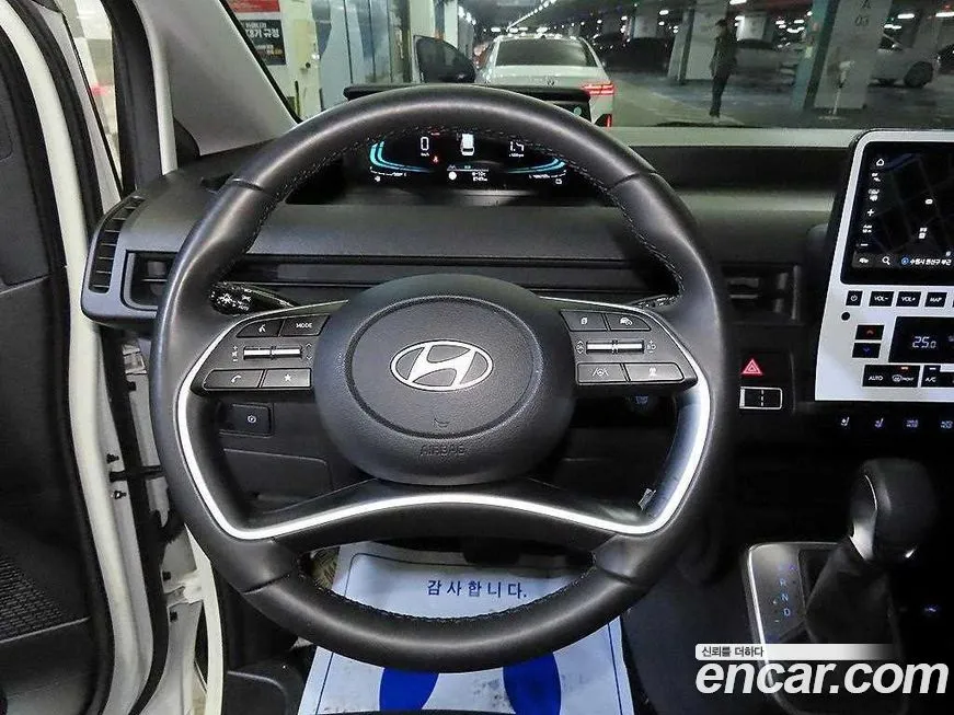 Hyundai Staria — фото 8