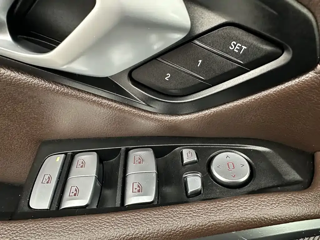 BMW 3 Series 2023 из CN, фото 8