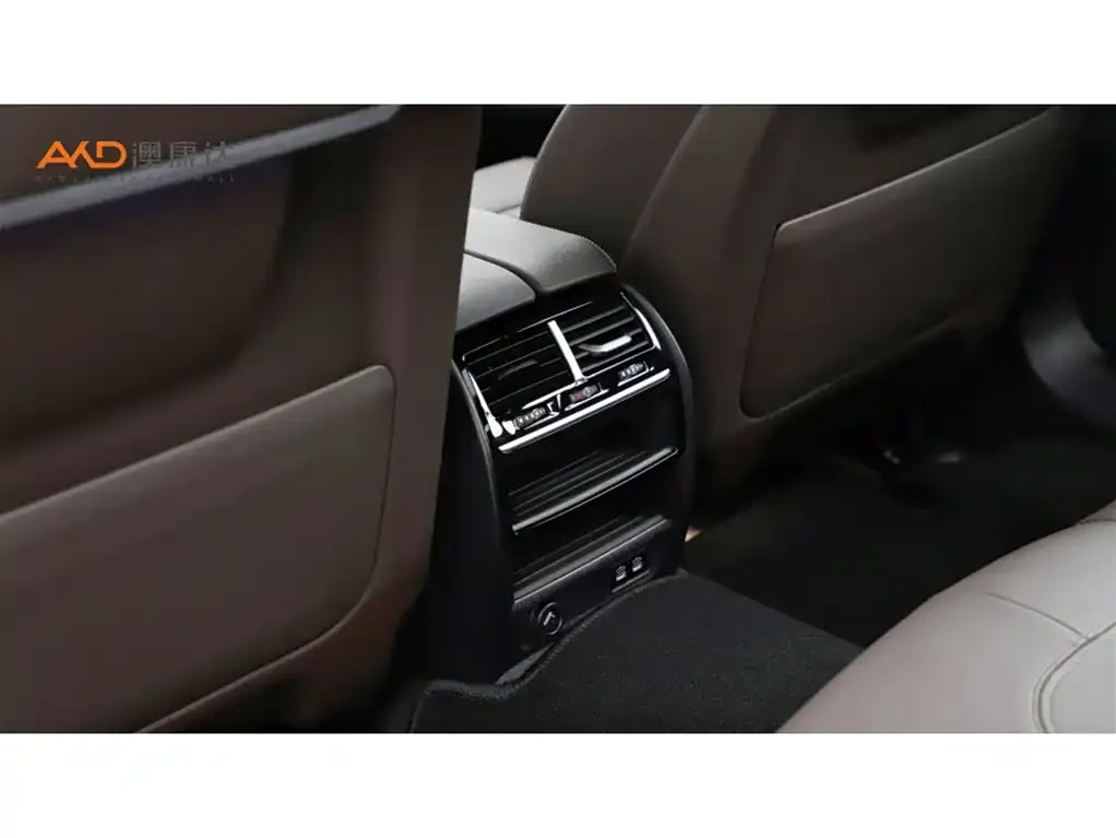 BMW 5 Series 2023 из CN, фото 2