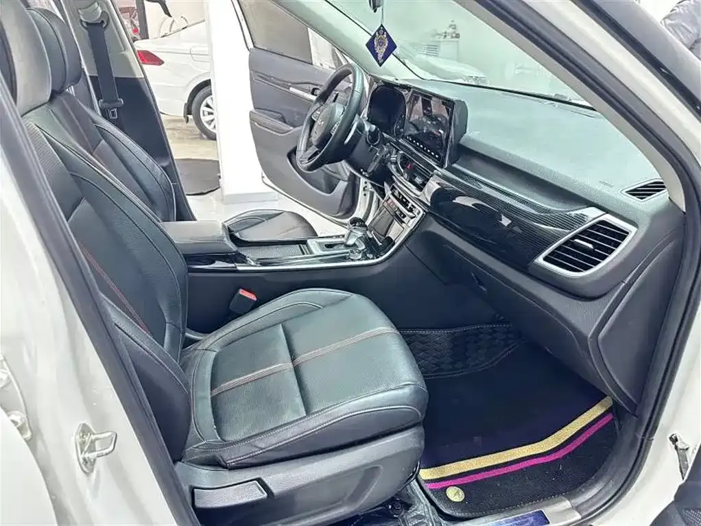 Kia KX3 2021 из CN, фото 4