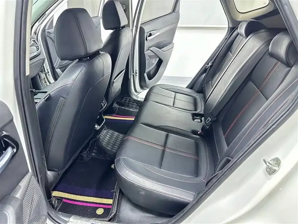 Kia KX3 2021 из CN, фото 7