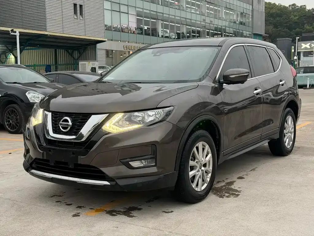 Nissan X-Trail 2021 из CN, фото 1