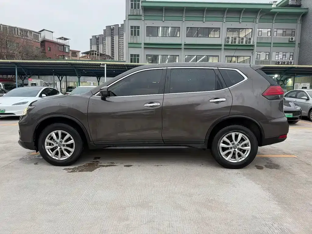 Nissan X-Trail 2021 из CN, фото 5