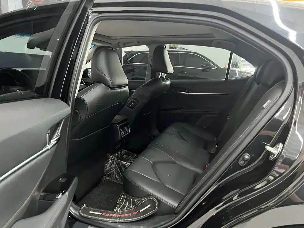 Toyota Camry 2021 из CN, фото 7