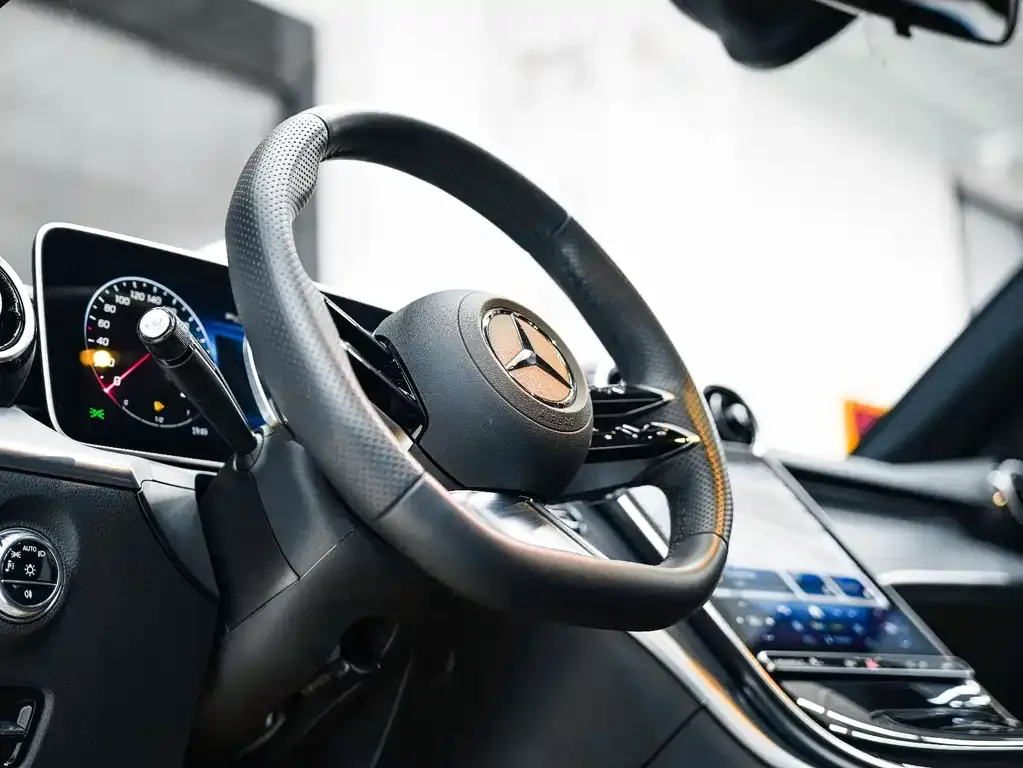 Mercedes-Benz C-Class — фото 10