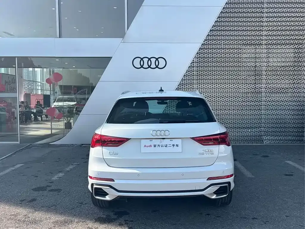 Audi Q3 2023 из CN, фото 9