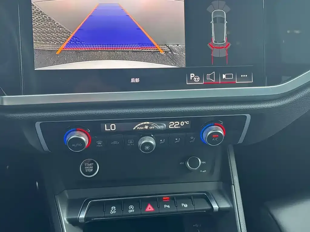 Audi Q3 2023 из CN, фото 2