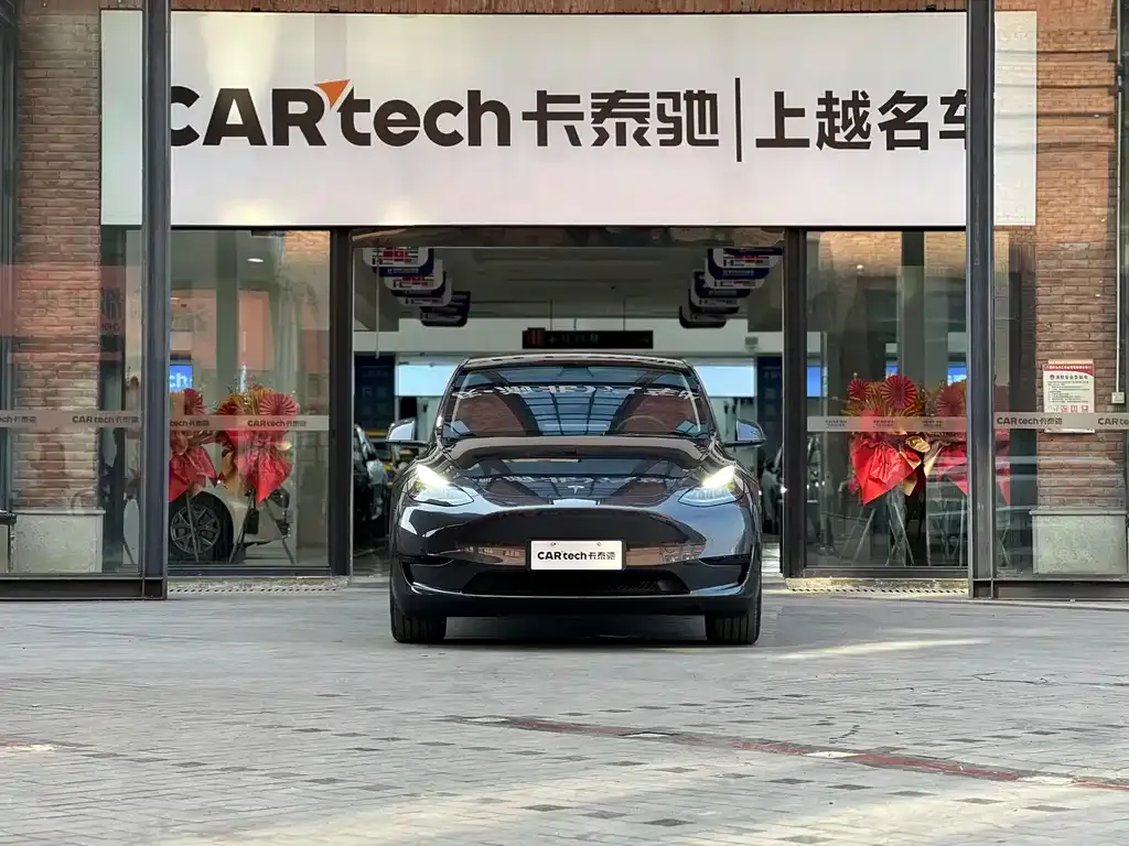Tesla Model Y 2024 из CN, фото 7