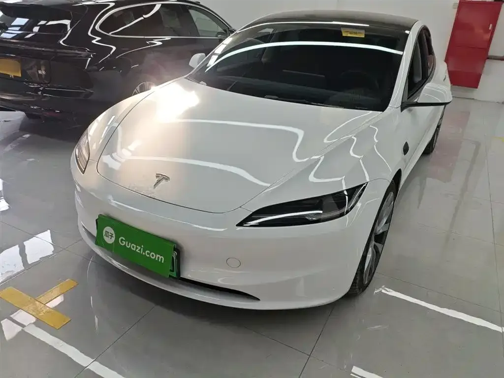 Tesla Model 3 — фото 5