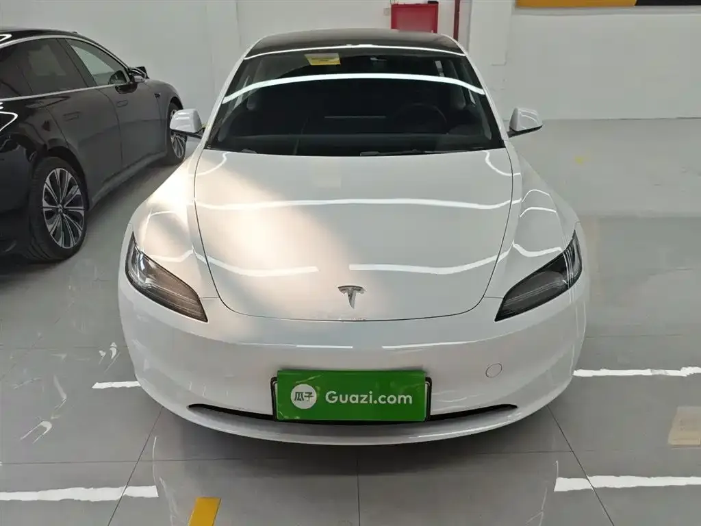 Tesla Model 3 — фото 2