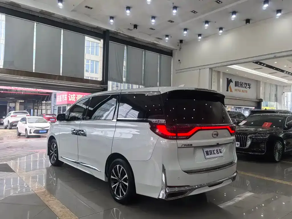 GAC Motor Trumpchi M8 — фото 9