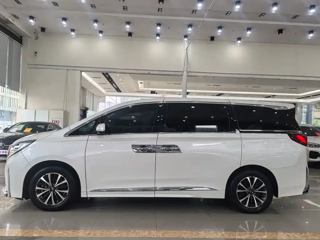 GAC Motor Trumpchi M8 — фото 7