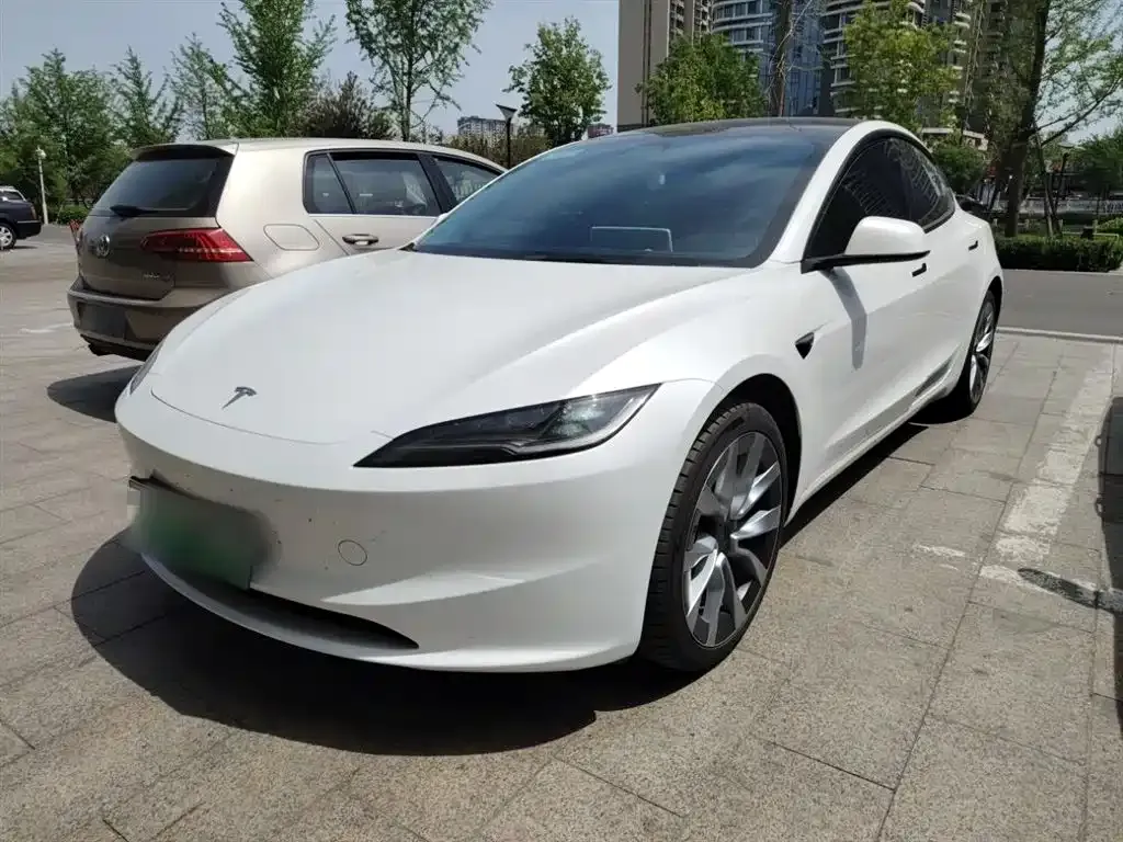 Tesla Model 3 — фото 6