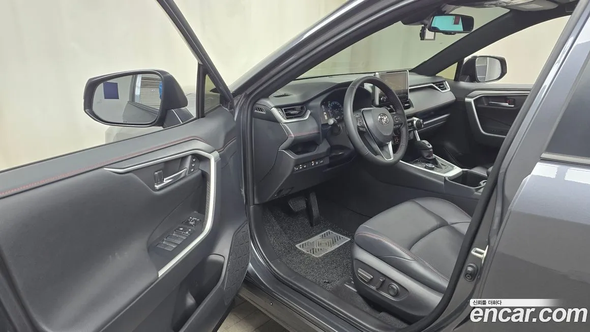 Toyota RAV4 2025 из KR, фото 9