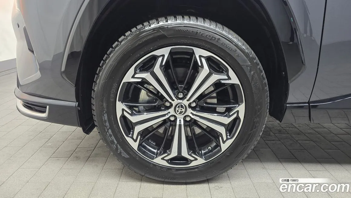 Toyota RAV4 2025 из KR, фото 4