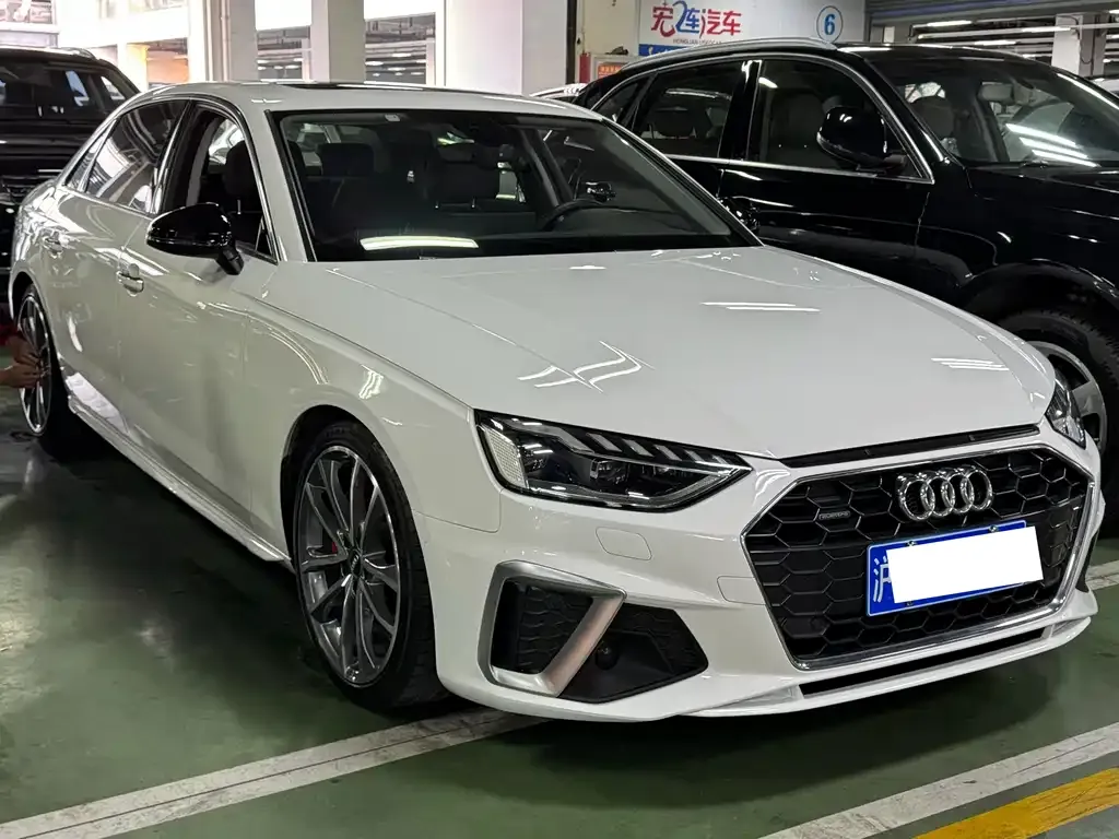 Audi A4L 2021 из CN, фото 9