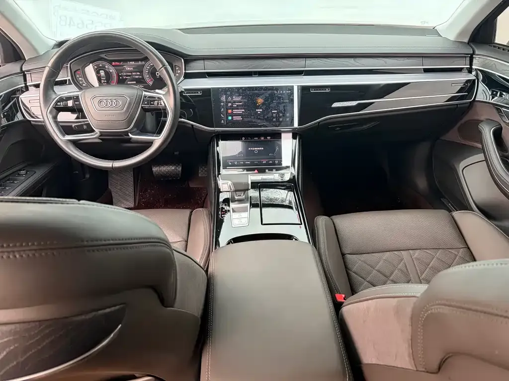 Audi A8 2024 из CN, фото 2